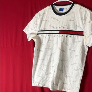 Tommy Hilfiger Cream and Black Signature Tee